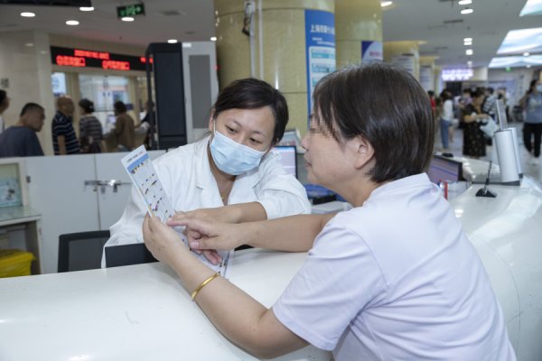 盈胜优配 当就诊计划遭遇加长版“黄金周”，这家医院的门诊排班让患者心安